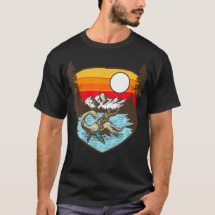 Camiseta Bigfoot Riding Nessie Mountains Trees Funny 80s Su