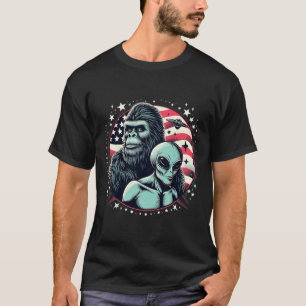 Camiseta Bigfoot Sasquatch Alien Amp Bigfoot Usa Flag Fathe