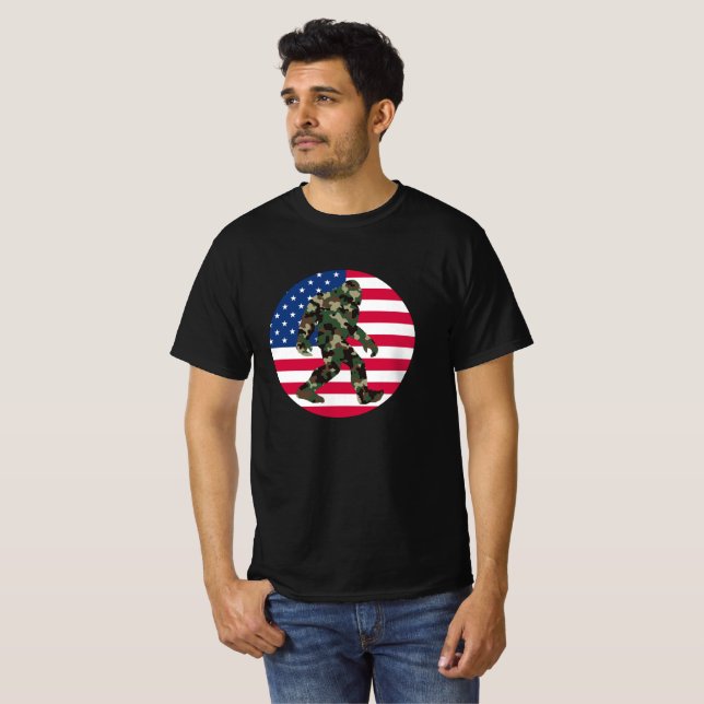 Camiseta Bigfoot Sasquatch Camuflaje    (Anverso completo)