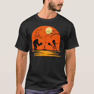 Camiseta Bigfoot y Alien Jugando Pickleball Halloween