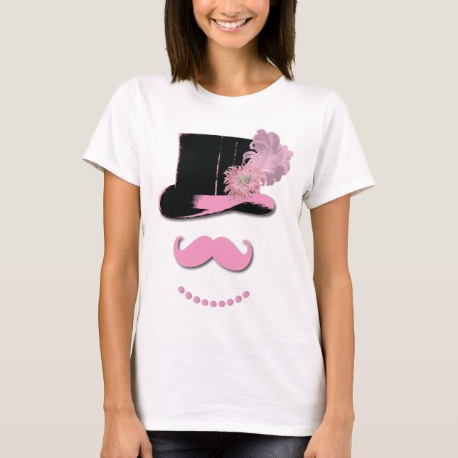 Camiseta bigote rosado, sombrero de punta, plumas y flor (Anverso)