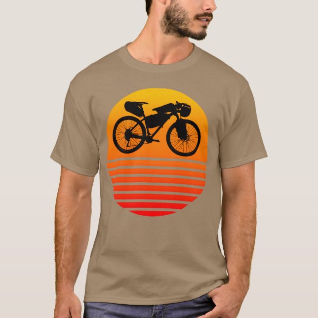 Camiseta Bikepacking retro vintage style friends (Anverso)
