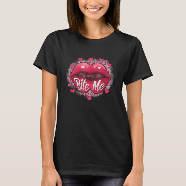 Camiseta Bite Me Leopard Hearts Lips Mujeres Día de San Val (Anverso)