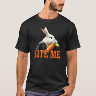 Camiseta Bite Me Rabbit