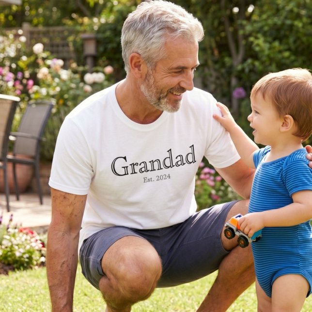 Camiseta Black Bold Minimal Grandad Established  (Subido por el creador)