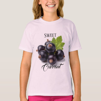 Camiseta Black Currants With Water Drops & Green Leaf