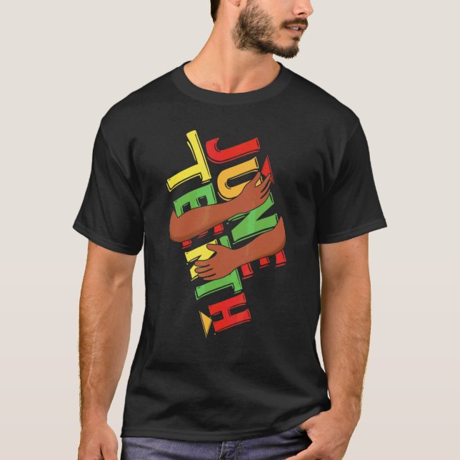 Camiseta Black Hand Hug Junetdecis Meses de Historia Negra (Anverso)