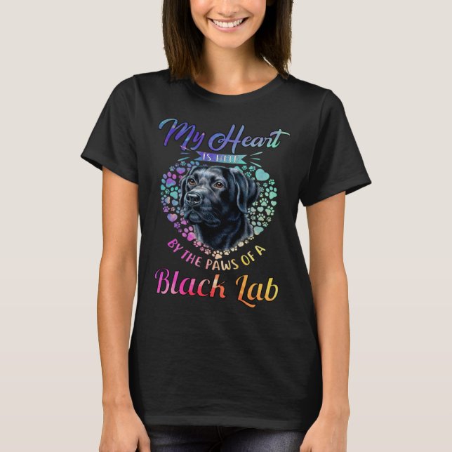 Camiseta Black Lab Owner My Heart Is Held By The Paws Of A  (Anverso)