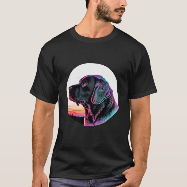 Camiseta Black Labrador in a Dreamy 80s Retrowave Aesthetic (Anverso)