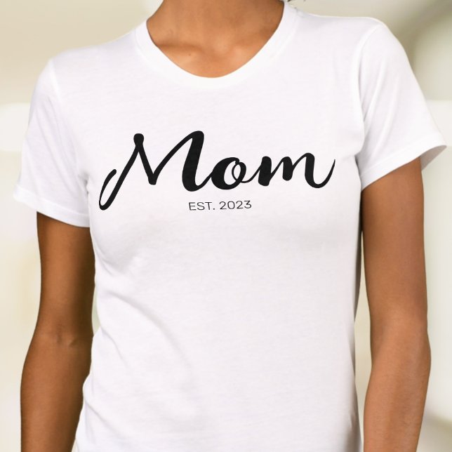 Camiseta Black Script Year Established Mom (Subido por el creador)