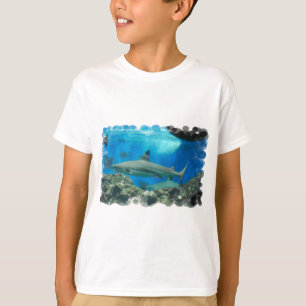 Camiseta black-tipped-shark-1.jpg