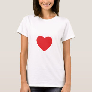 Camiseta blanca cabida corazón rojo