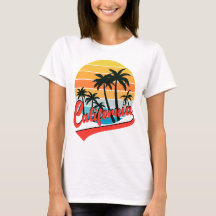 Camiseta blanca de mujer con puesta de sol retro d
