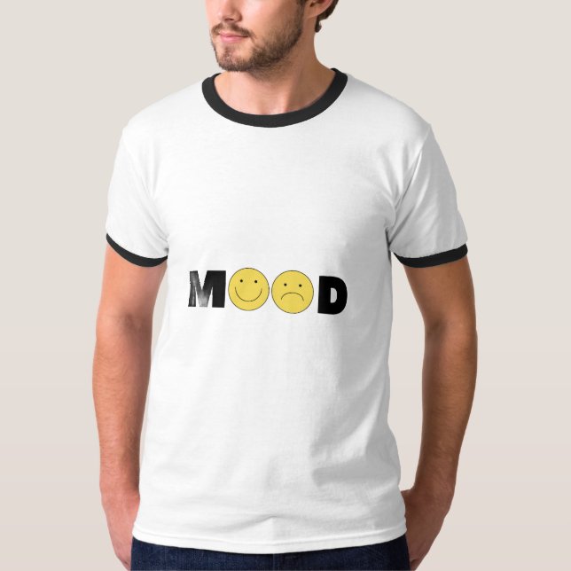 Camiseta blanca y negra. (Anverso)