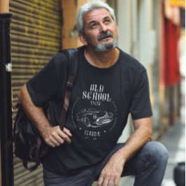 Camiseta blanca y sencilla de la vieja escuela