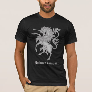 Camiseta Blanco desenfrenado del unicornio medieval de la