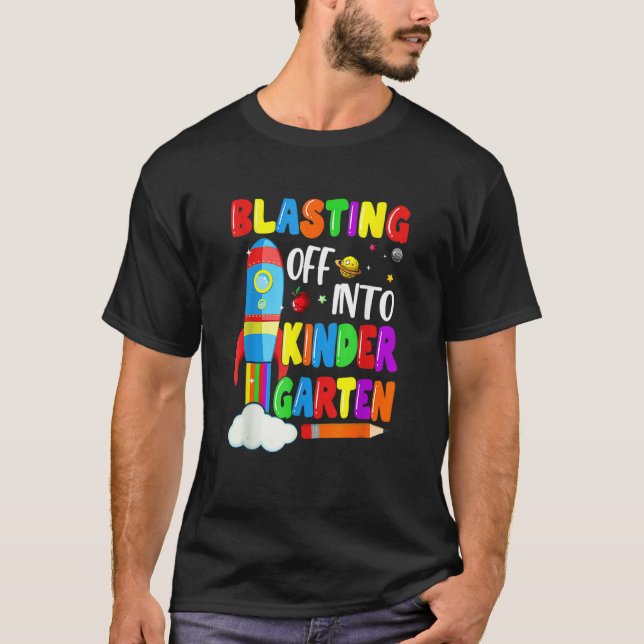 Camiseta Blasting Off Into Kindergarten Back To School Boys (Anverso)