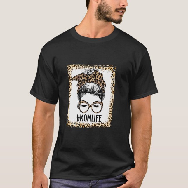Camiseta Bleached Mom Life Messy Bun Leopard Christmas Moth (Anverso)