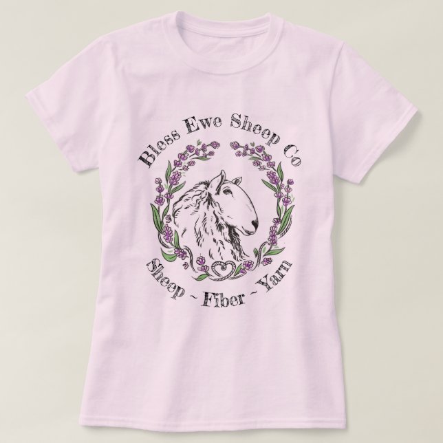 Camiseta Bless Ewe Sheep Co - Lavender Sheep Logotipo Camis (Diseño del anverso)