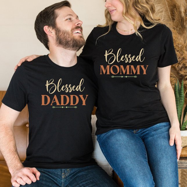 Camiseta Blessed Mommy | Matching Family Shirt for Mom (Subido por el creador)