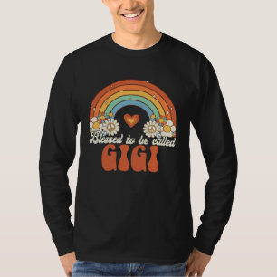 Camiseta Blessed To Be Called Gigi Groovy Rainbow Mother s