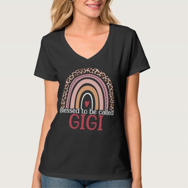 Camiseta Blessed To Be Called Gigi Rainbow Leopard Print Mo (Anverso)