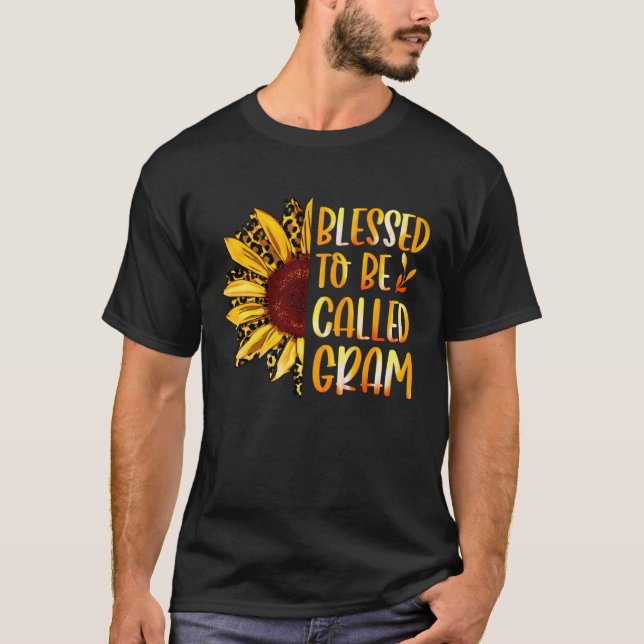 Camiseta Blessed To Be Called Gram Cute Sunflower Mothers D (Anverso)