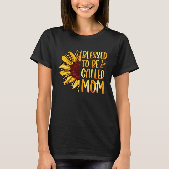 Camiseta Blessed To Be Called Mom Cute Sunflower Women Moth (Anverso)