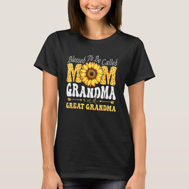 Camiseta Blessed To Be Called Mom Grandma Great Grandma Mot (Anverso)