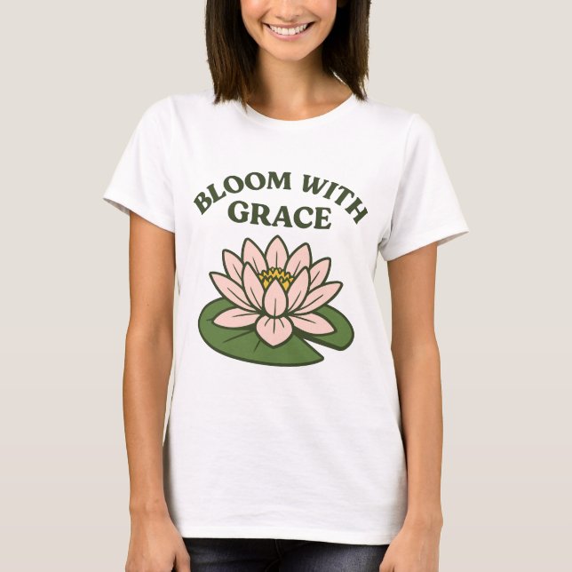 Camiseta Bloom With Grace - Minimalista Pink Waterlily (Anverso)