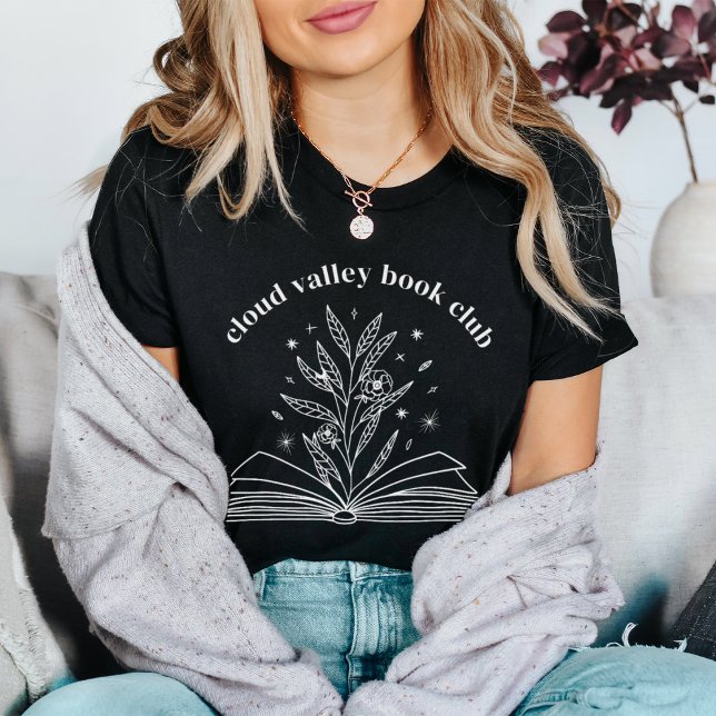 Camiseta Blooming Floral Book Club (Subido por el creador)