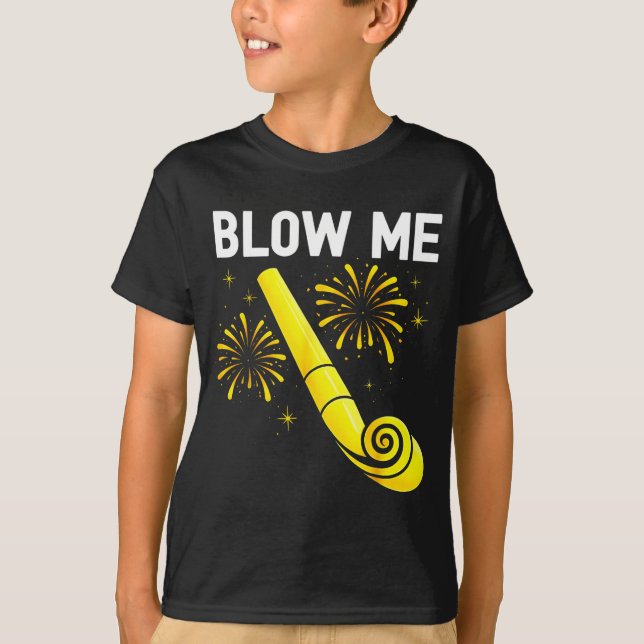 Camiseta Blow Me Fireworks Countdown Happy New Year 2026 Co (Anverso)
