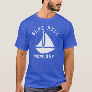 Camiseta Blue Hill Maine Vailing Boating White Text Abstrac