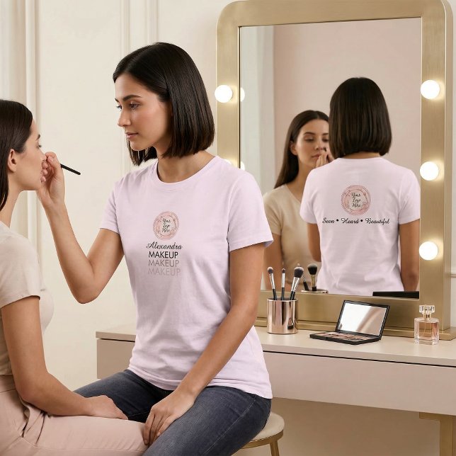 Camiseta Blush Pink Script Logo Makeup Staff (Subido por el creador)