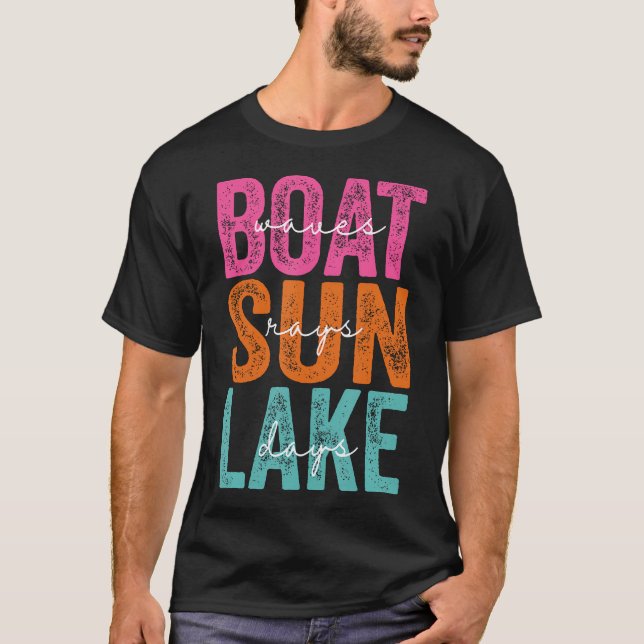Camiseta Boat Waves Sun Rays Lake Day Retro Summer Vacation (Anverso)