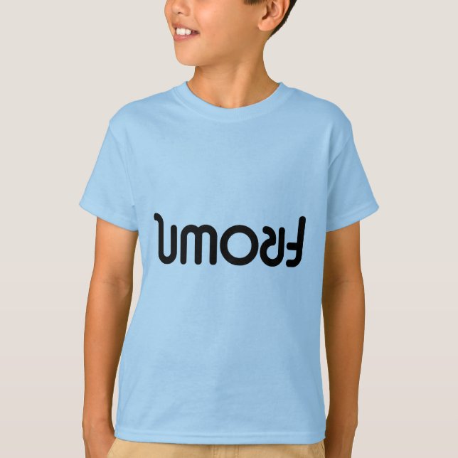 Camiseta boca arriba hacia abajo (Anverso)