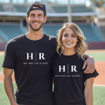 Camiseta Boda Monograma Novia Personalizada Y Groom<br><div class="desc">Disfrute de la felicidad conyugal con nuestro Monograma Boda Novia Personalizada y Camiseta Groom. Esta vestimenta de buen gusto es un testimonio de la minimalista elegancia boda, con una paleta clásica de color blanco y negro que irradia sofisticación. El monograma de boda cuidadosamente diseñado, incluyendo las iniciales de novia y...</div>