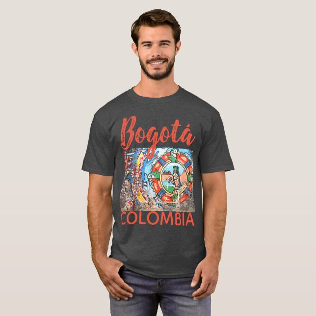 Camiseta Bogotá Colombia, mural graffitti callejero (Anverso completo)