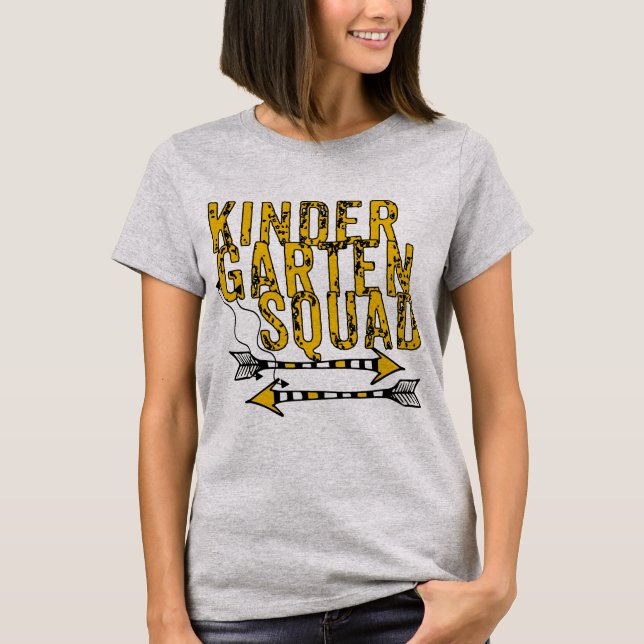 Camiseta Boho Arrows Kindergarte Squad personalizado camise (Anverso)