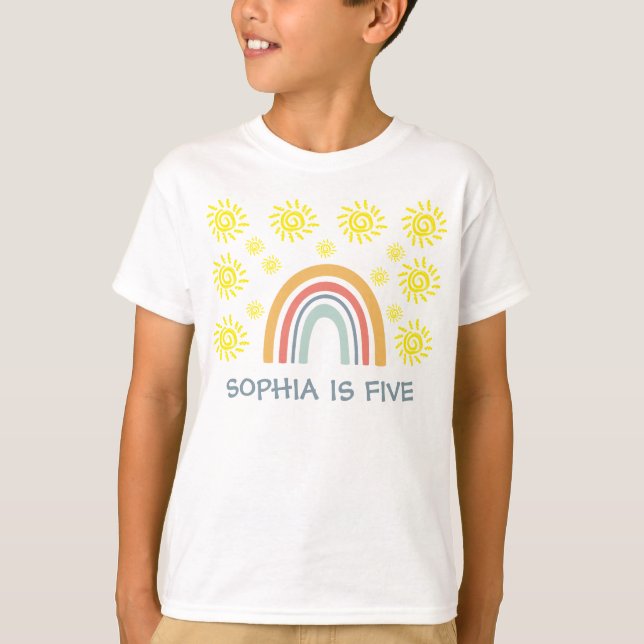 Camiseta Boho Caprichoso Cumpleaños Número 5 de Arcoíris y  (Anverso)