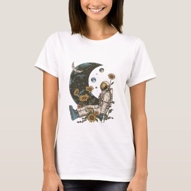 Camiseta Boho Celestiales Astronauta Lunar en el Espacio (Anverso)