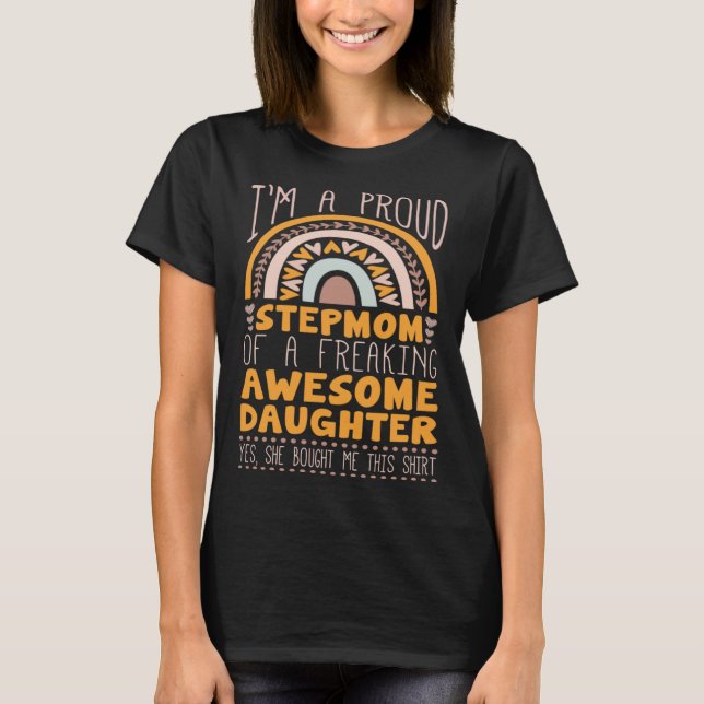 Camiseta Boho Rainbow A Proud Step Mom Of Awesome Daughter (Anverso)