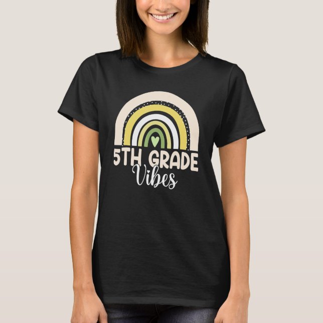 Camiseta Boho Rainbow Fifth Grade Vibes 5th Teachers Back T (Anverso)