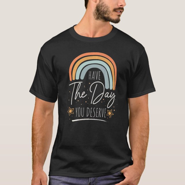 Camiseta Boho Rainbow Karma Cita El Día Que Mereces (Anverso)