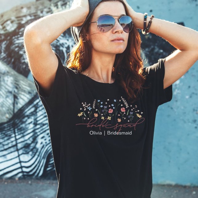 Camiseta Boho Wildflower Bride Squad (Subido por el creador)