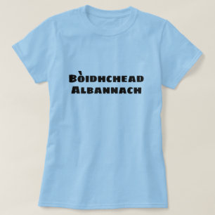 Camiseta Bòidhchead Alban, Escocia y gaélico escocés
