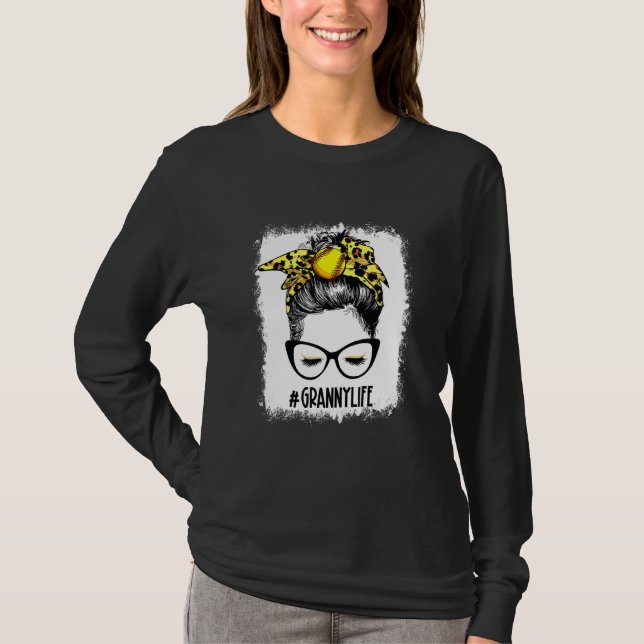 Camiseta Bola blanqueada de softball Granny Messy Bun Game  (Anverso)
