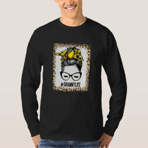 Camiseta Bola blanqueada de softball Granny Messy Bun Game