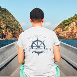 Camiseta Bolsillo de la rueda náutica del buque de crucero<br><div class="desc">Moda personalizado vacaciones vacaciones vacaciones en verano camisetas de fotos de bolsillo para tu crucero de playa en el océano con un volante de dirección de barco azul marino. Este diseño de temática náutica es perfecto para celebrar este viaje especial, ya que combina con elegancia los tees de las reuniones...</div>