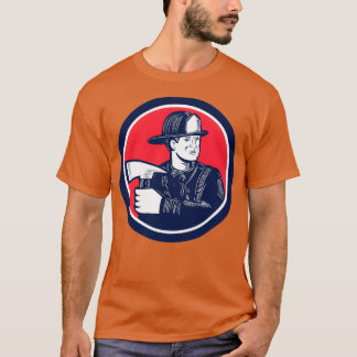 Camiseta Bombero de bomberos sostiene fuego Ax Woodcut Clas